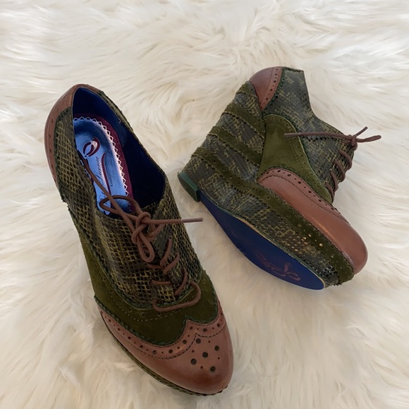 Poetic License Wild Safari Oxford Platform Wedge - Picture 10 of 11